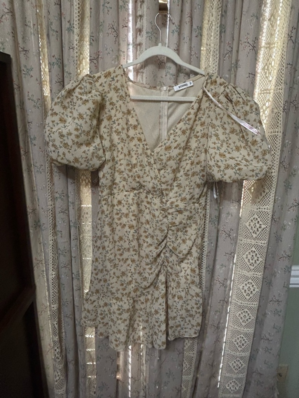 Missguided Floral Mini Dress Puff‎ Sleeve Ruched Cottagecore Size 10 NEW